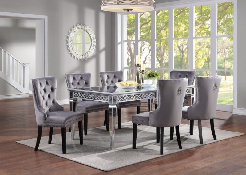 D688 Bellagio dinning room set